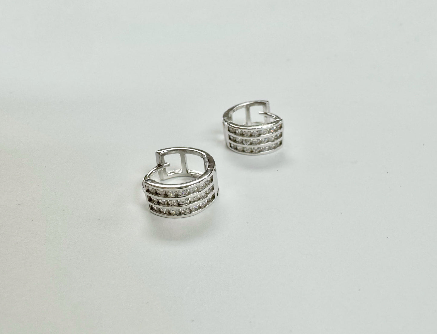 Tres líneas diamante - plata