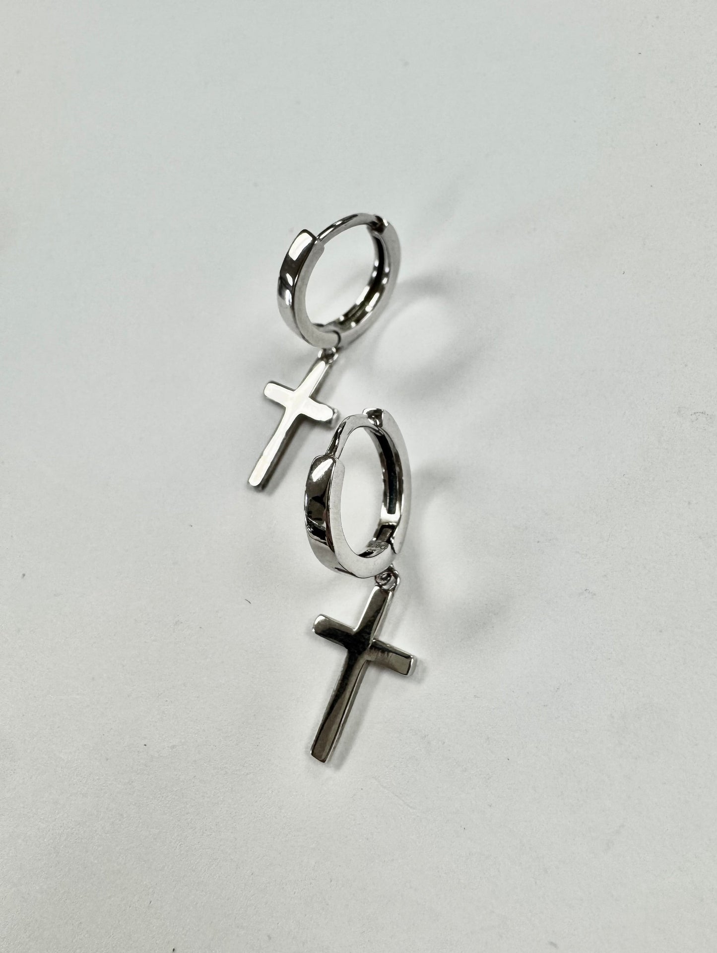 Pendiente Cruz -plata