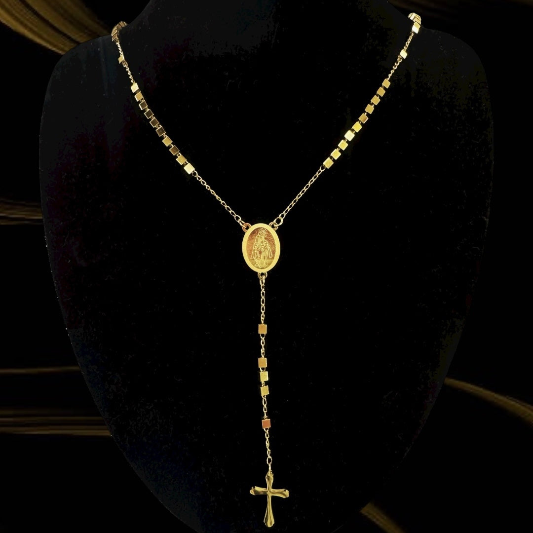 Rosario Oro sobre S.S. Unisex