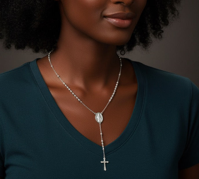 Rosario Color Plata sobre S.S. unisex